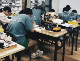电工学徒,理论与实践相结合的技能提升之旅